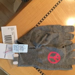 NWT Autumn Cashmere Fingerless Gloves